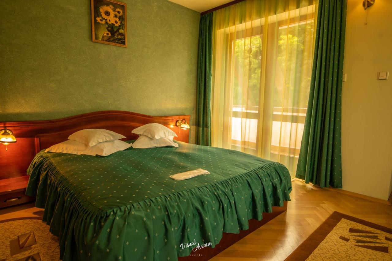 Pensiunea Serena Cluj-Napoca Exteriör bild