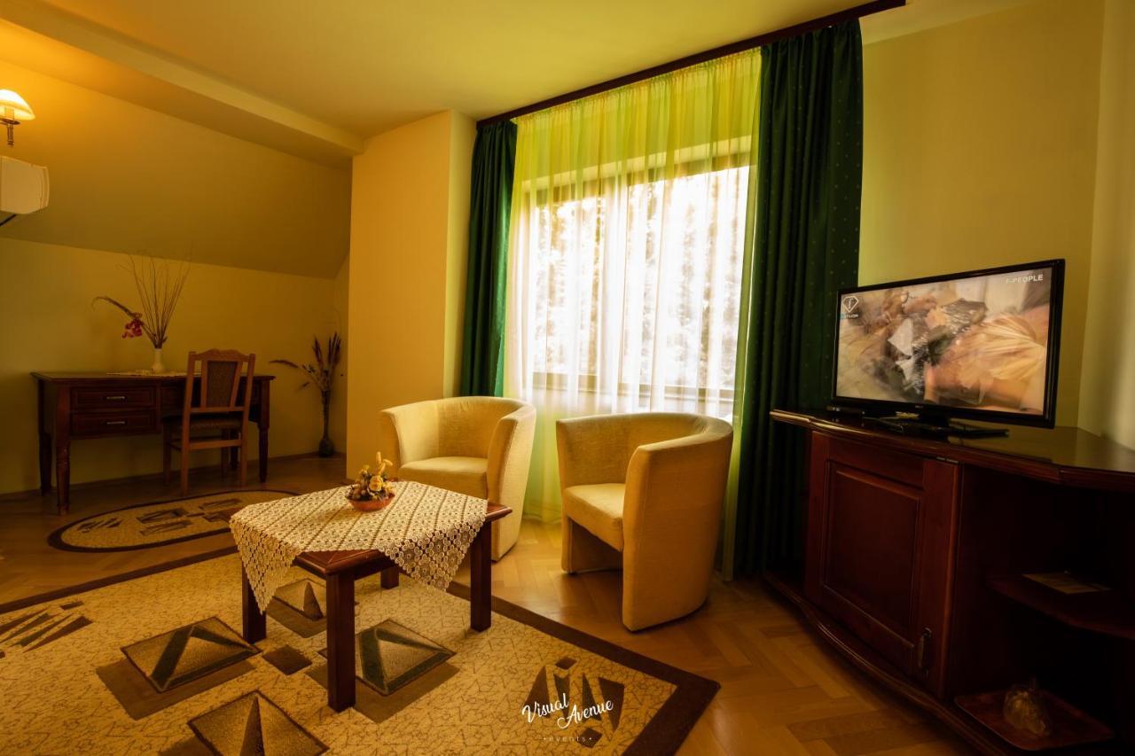 Pensiunea Serena Cluj-Napoca Exteriör bild