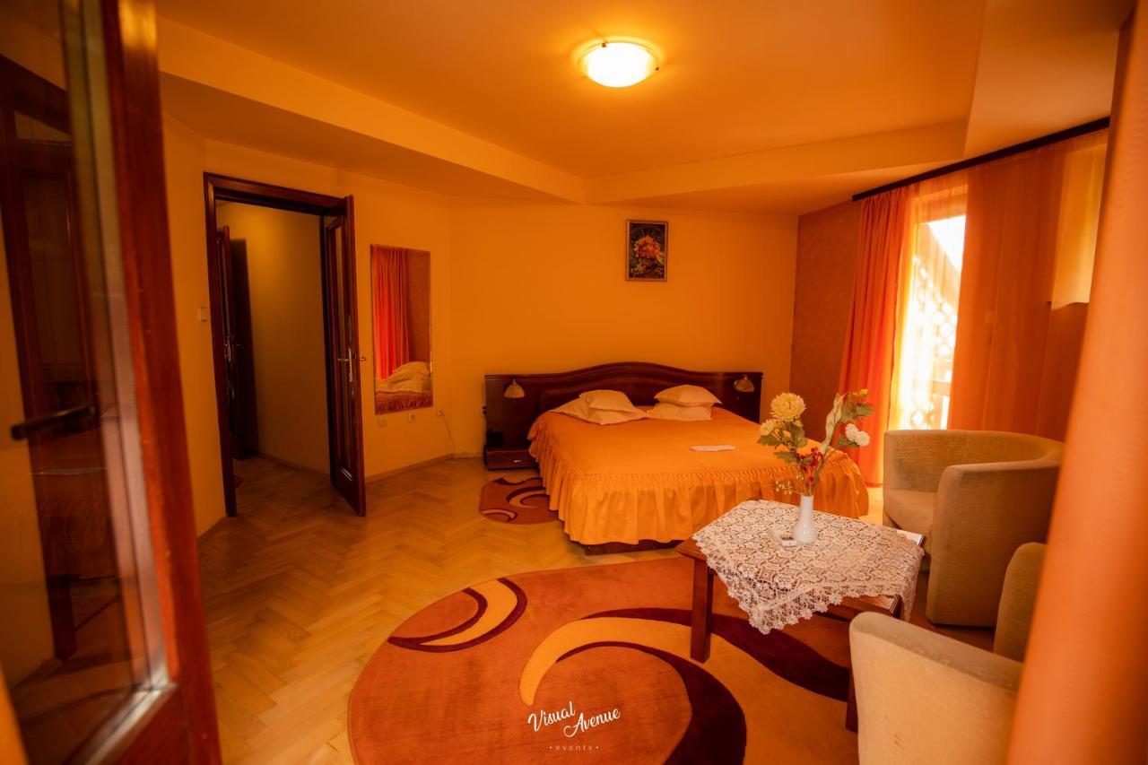 Pensiunea Serena Cluj-Napoca Exteriör bild